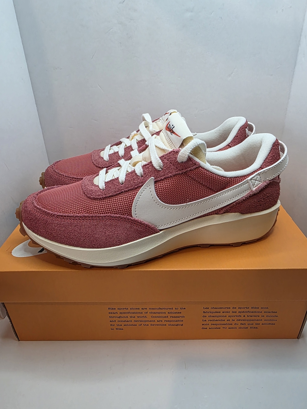 Nike Waffle Debut Vintage Women's Size 9. Adobe/Sail/Coconut Milk - Picture 2 of 9